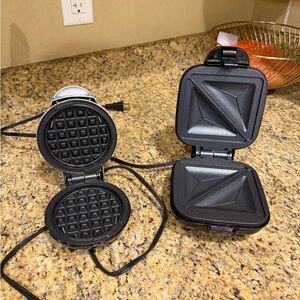 Black Waffle and Sandwich Maker Set